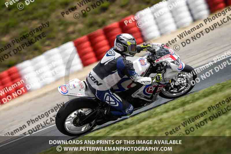 cadwell no limits trackday;cadwell park;cadwell park photographs;cadwell trackday photographs;enduro digital images;event digital images;eventdigitalimages;navarra;no limits trackdays;peter wileman photography;racing digital images;trackday digital images;trackday photos